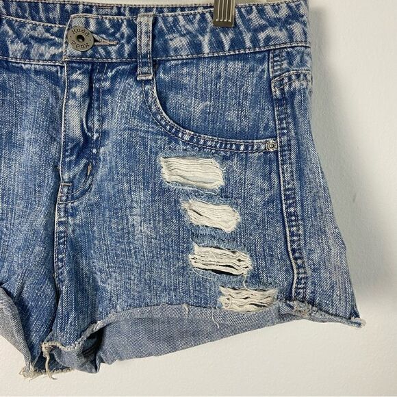 Mudd Y2K Acid Wash Denim Shorts Distressed Shredded Raw Hem Size 7 Casual Jean - Picture 10 of 10